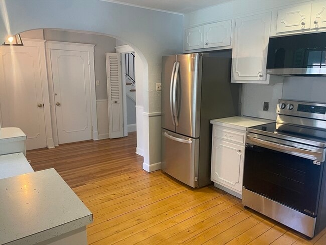 Building Photo - 26 Lawrence Rd