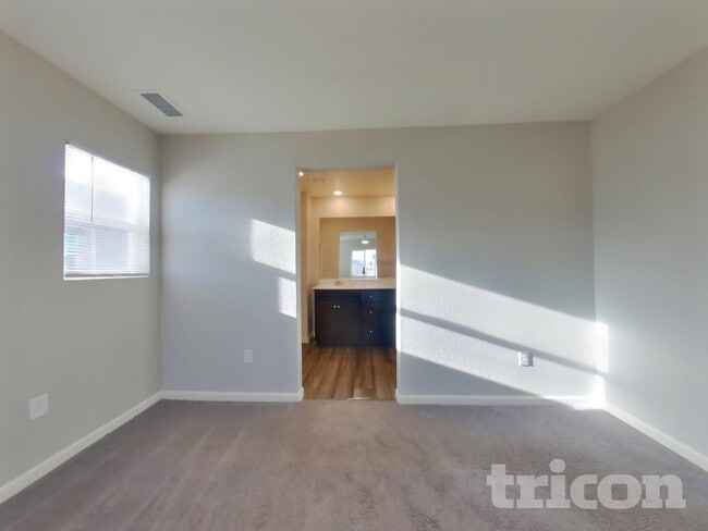 Building Photo - 904 Convair Ct