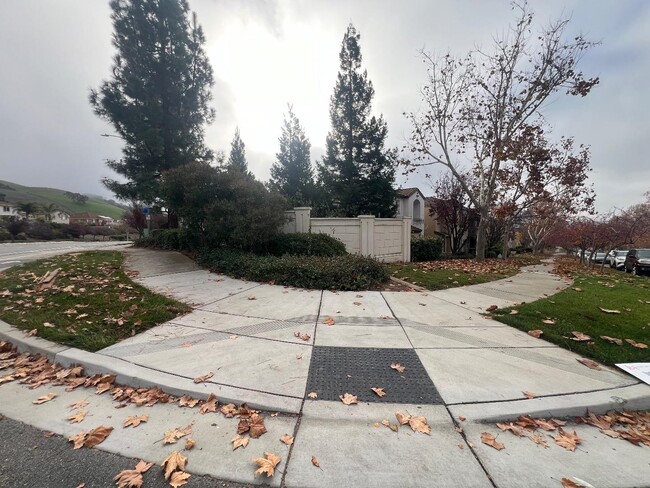 Building Photo - 4102 Voltaire St