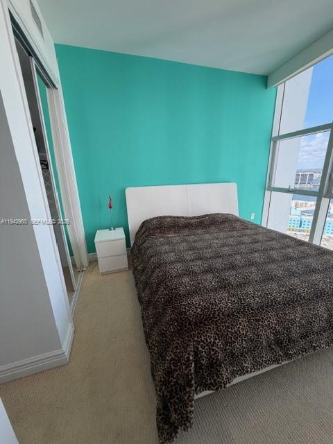 Building Photo - 18101 Collins Ave