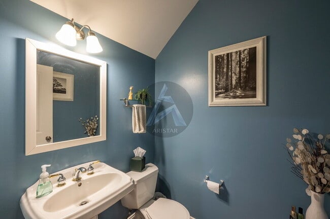 Building Photo - 1615 Ridenour Pkwy NW