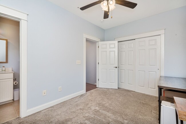 Building Photo - Sweetgrass Square in Market Common