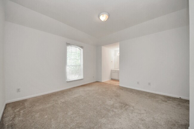 Building Photo - 4230 Waterwood Dr