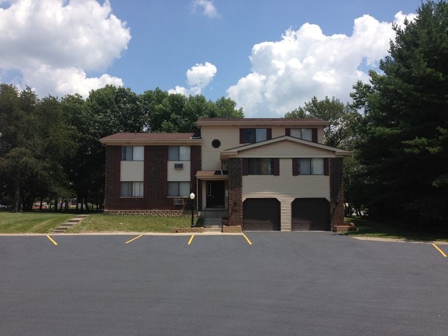 Building Photo - 8163 Ralston Ct
