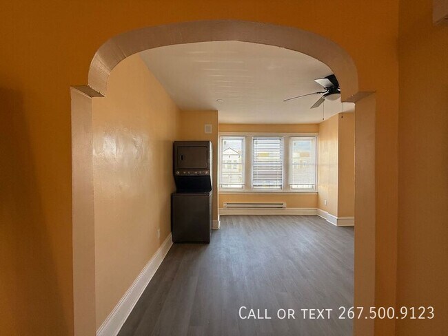 Building Photo - 6024 Christian St