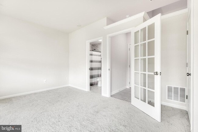 Building Photo - 3117 Laurel Hl Rd