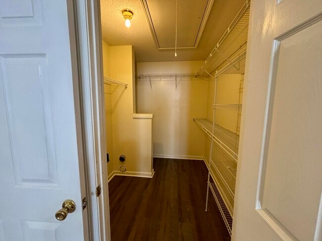 Building Photo - 310 Evans Lake Way