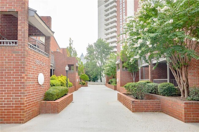 Building Photo - 375 Ralph McGill Blvd NE