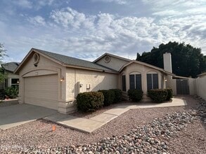 Building Photo - 8835 W Charleston Ave