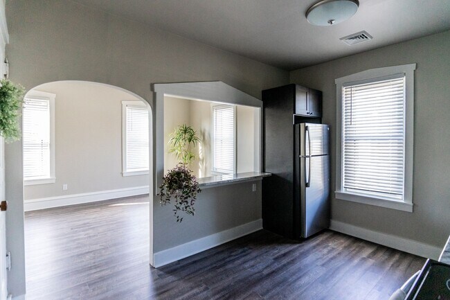 Building Photo - Market Street Commons A