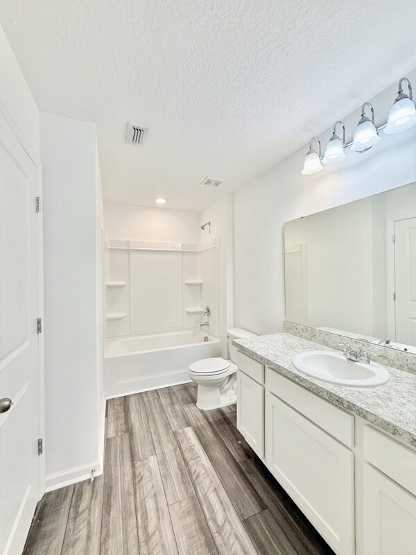 Building Photo - 38057 Elby Ln