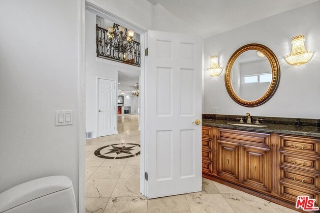 Building Photo - 1515 Outlook Cir