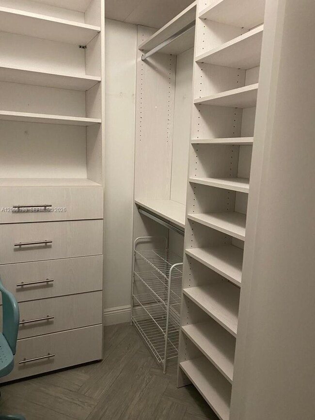 Building Photo - 1900 N Bayshore Dr