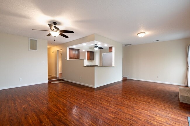 Building Photo - CALL US TODAY AT (505) 808-6467 TO SCHEDULE A CONVENIENT SHOWING