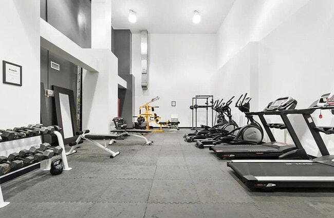 Building Photo - Comfortable Living in a Desirable Area