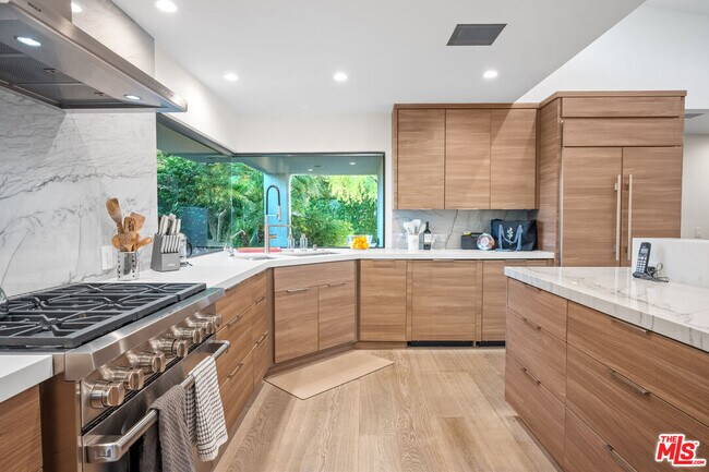 Building Photo - 70461 Boothill Rd