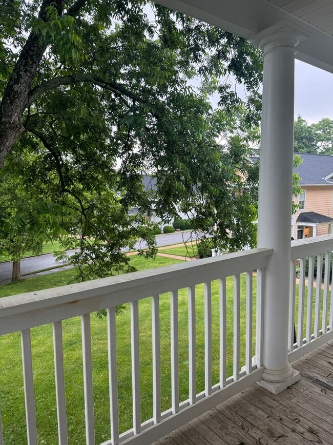 Building Photo - Price reduced!!