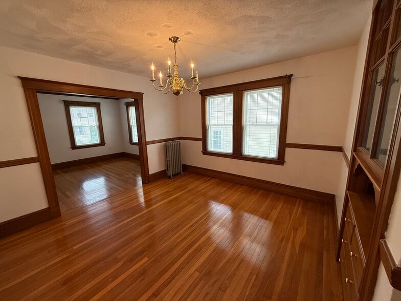 Building Photo - 68 Templeton Pky