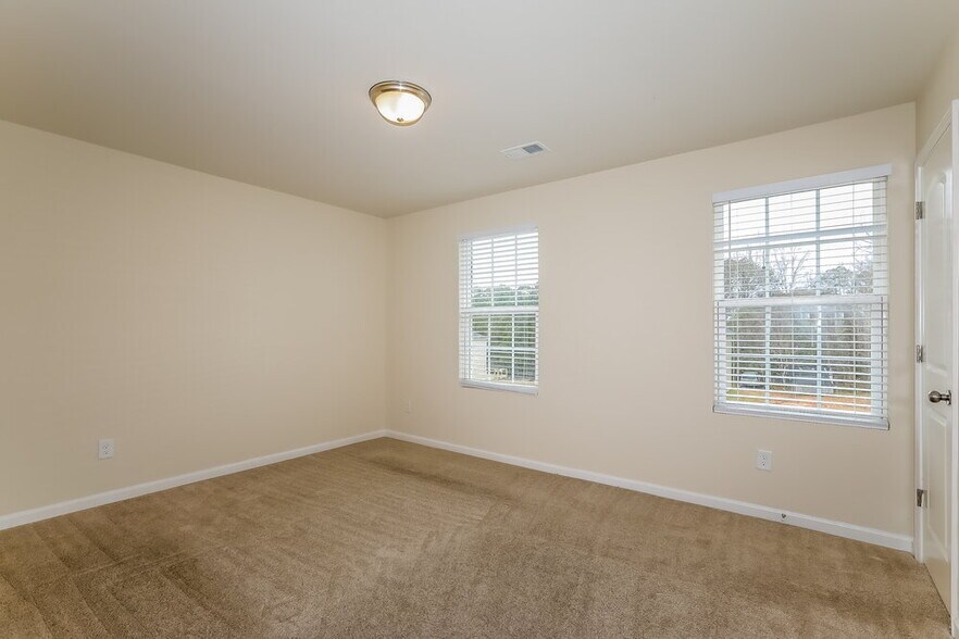 Building Photo - 110 Betty Ann Ln