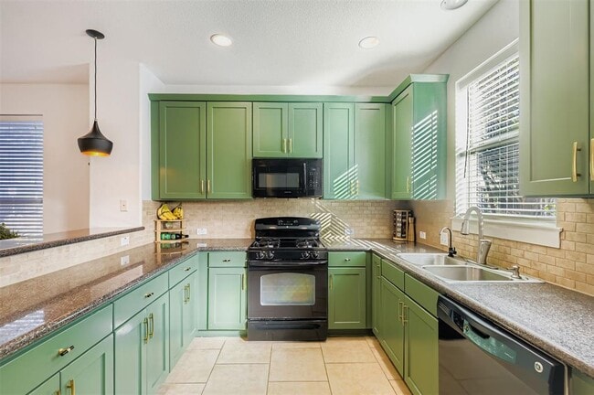 Building Photo - 1601 Miriam Ave