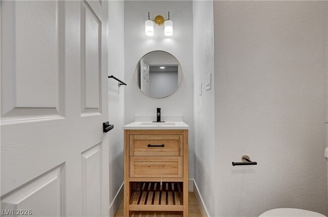 Building Photo - 1799 Valley Dr