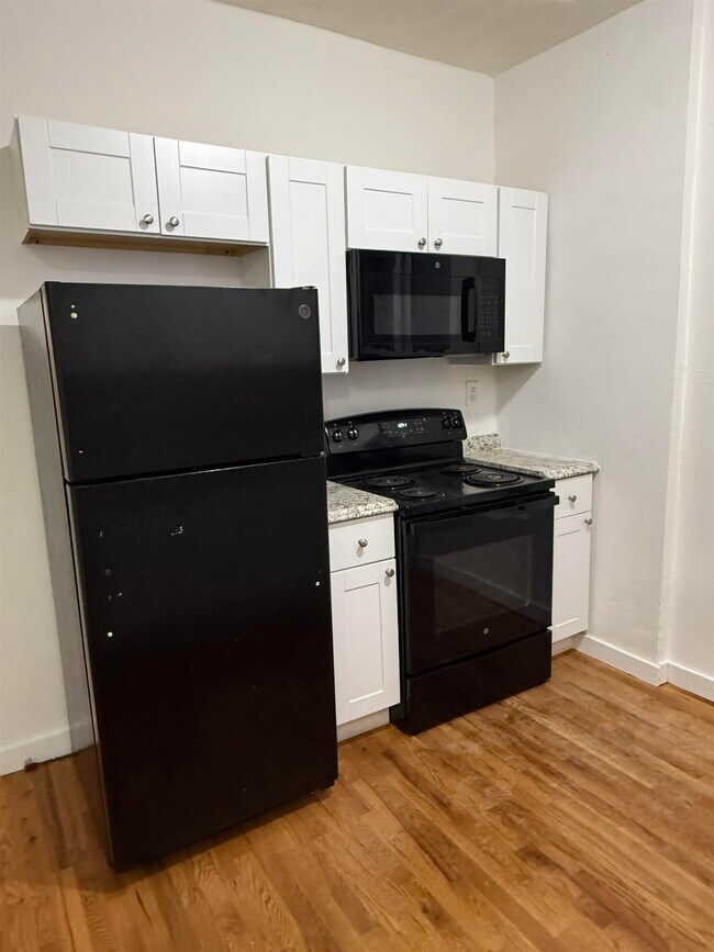 Building Photo - 44 Broadway