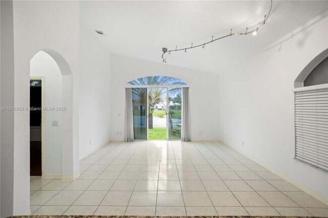 Building Photo - 1840 NW 78th Ave