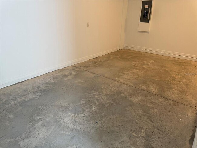Building Photo - 2951 Sailhouse Dr