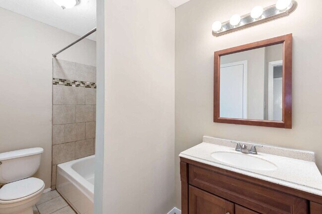 Building Photo - 8915 Beau Monde Dr