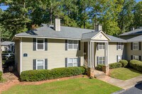 Building Photo - ReNew Marietta