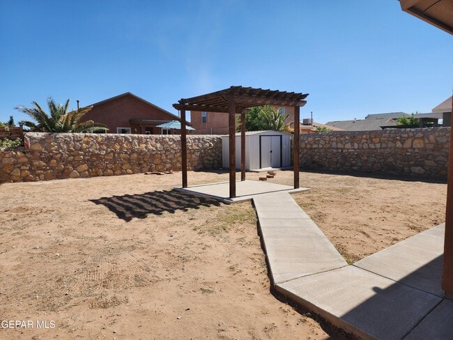 Building Photo - 14228 Lasso Rock Dr