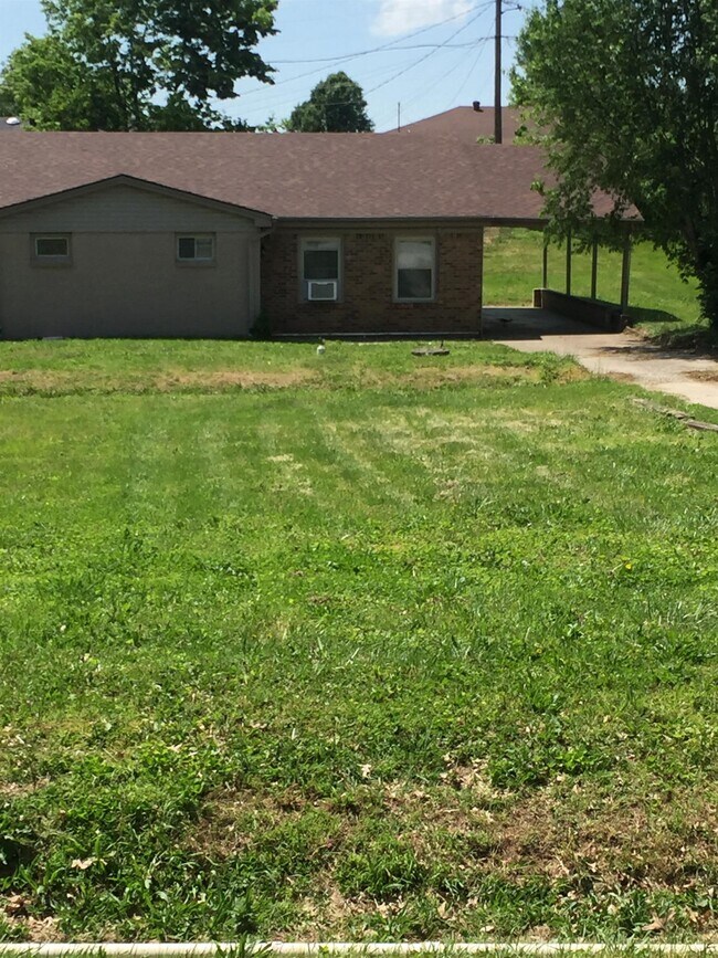 1655 Fogg Pike 1655 Fogg Pike Mount Sterling KY 40353 Apartment Finder