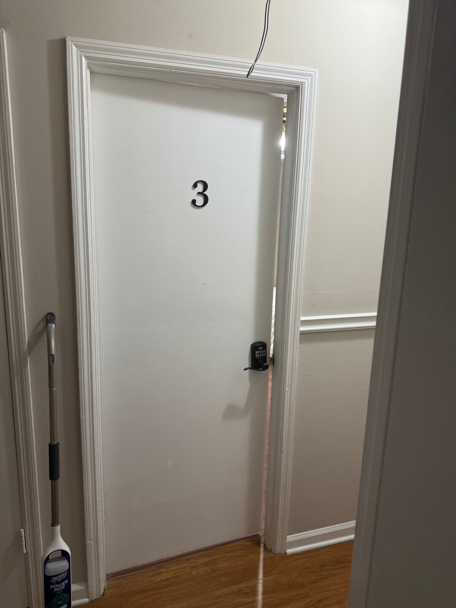 $215/wk - 6353 Bell Haven Ln