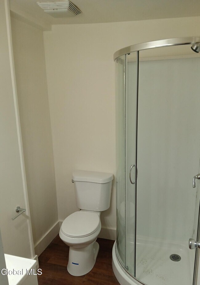 Building Photo - 57 Malta Ave