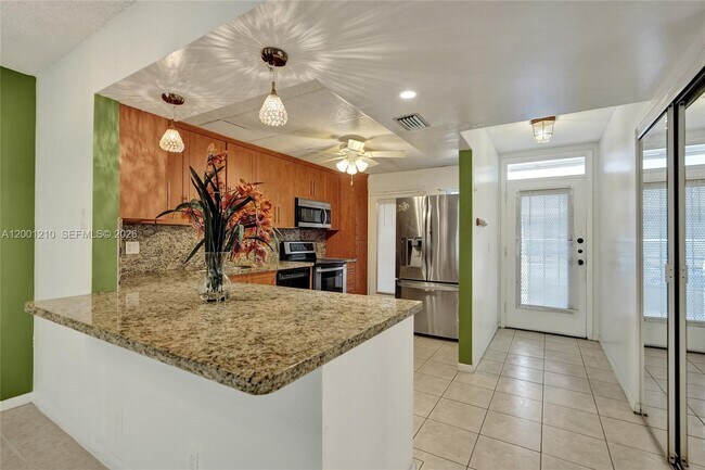 Building Photo - 3051 NW 46th Ave