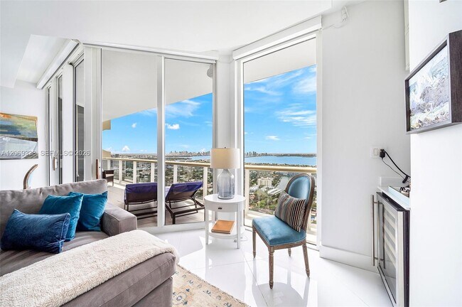 Building Photo - 4779 Collins Ave