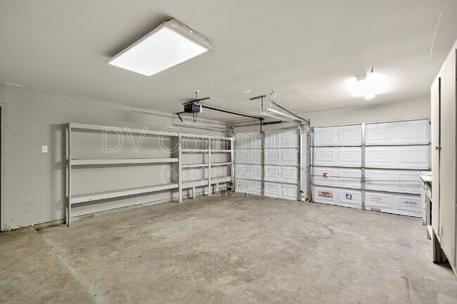 Building Photo - 7922 Coolgrove Dr