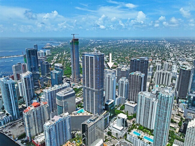 Building Photo - 1050 Brickell Ave