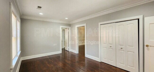 Building Photo - 3411 N Fulton Ave