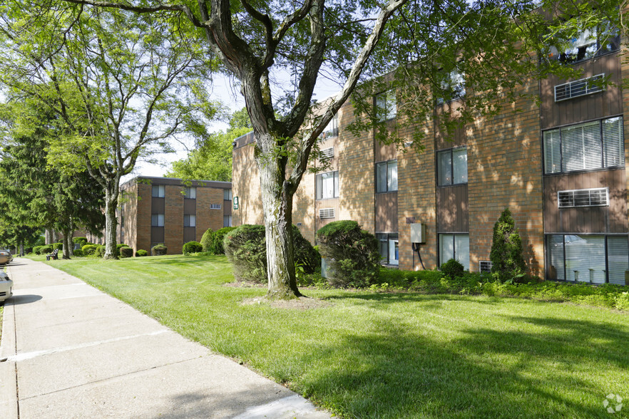 Hawksworth Gardens - 750 N Main St Greensburg PA 15601 | Apartment Finder