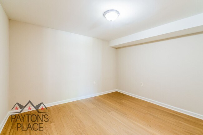 Building Photo - Spacious Single Family home with Huge Backyard and Parking