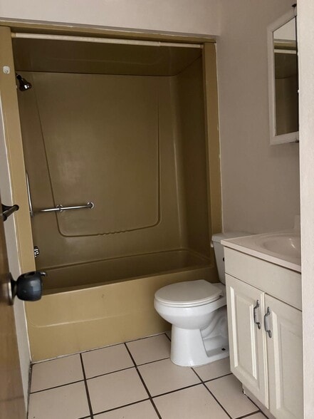 Building Photo - 2500 Harn Blvd