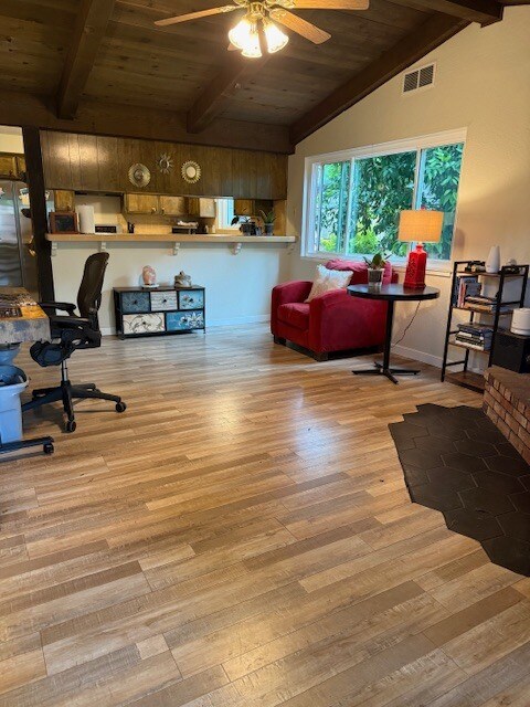 Building Photo - 812 Greenwich Dr