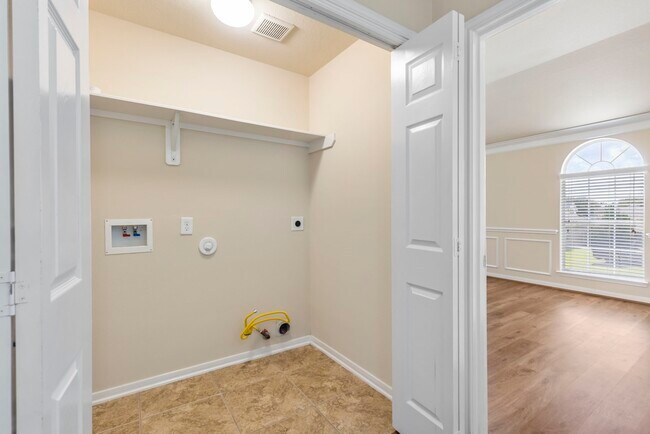 Building Photo - 507 Carson Ridge Dr