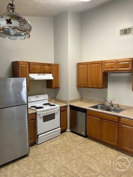 Building Photo - 930 Piercefield Dr