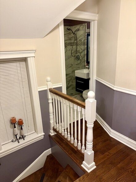 Building Photo - 2629 N Avers Ave