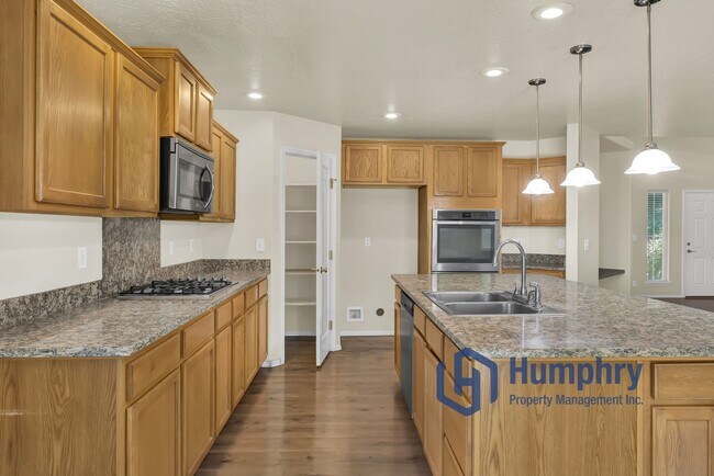 Building Photo - 3956 E Granger Dr