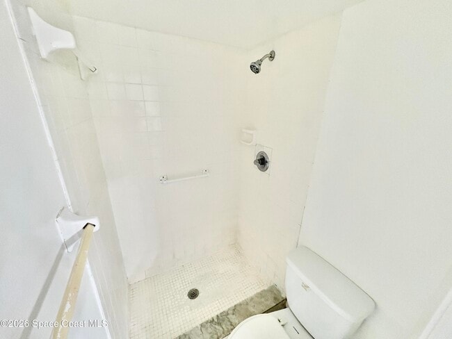 Building Photo - 420 Catamaran Dr