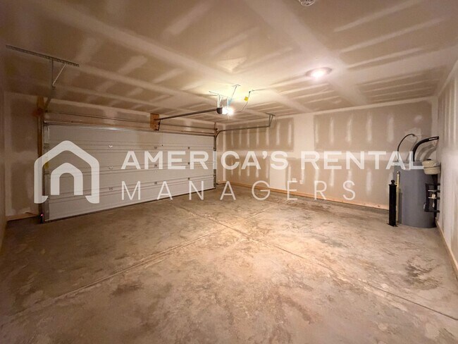 Building Photo - 4409 Henry Rd