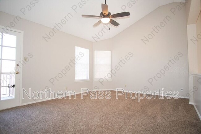 Building Photo - 7317 Luz De Lumbre Ave